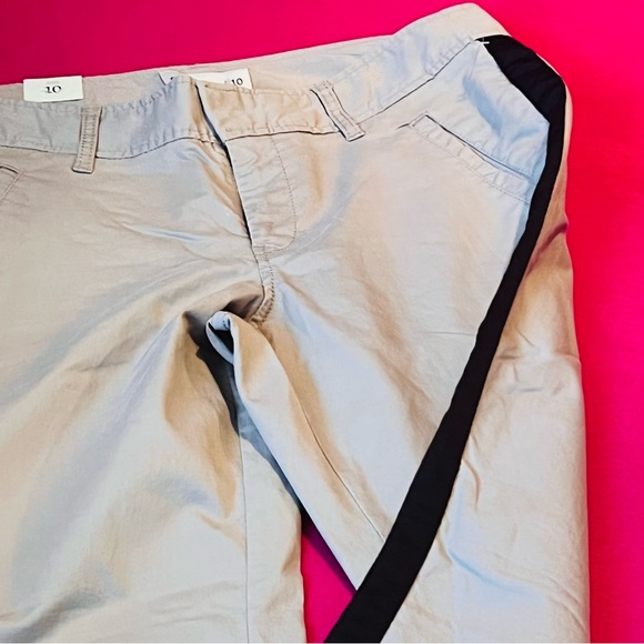 Old Navy Cropped Tuxedo Slacks - Picture 3 of 15